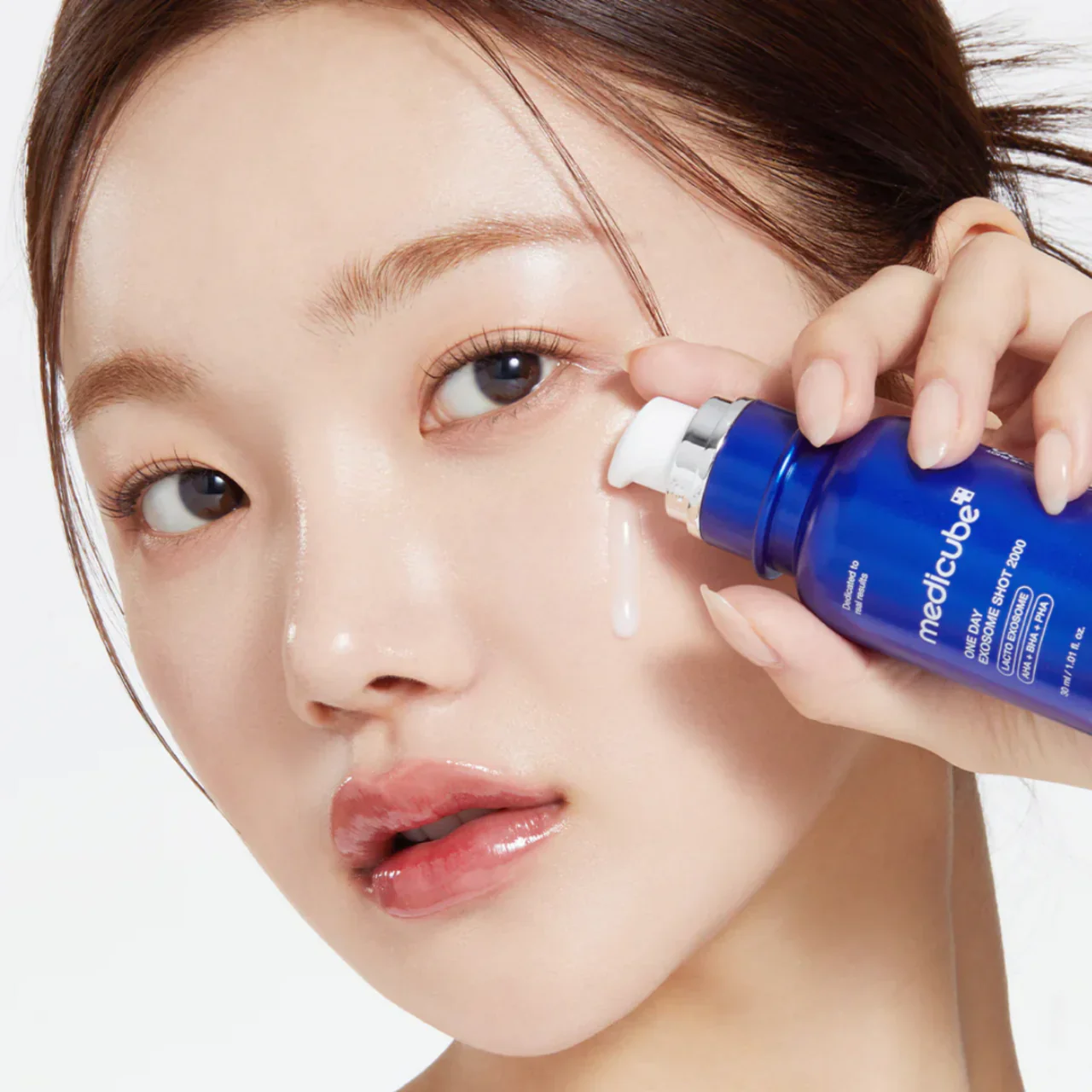 MEDICUBE One Day Exosome Shot Pore Ampoule 2000, 30ml - Image 2