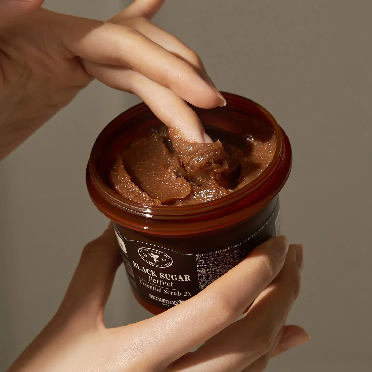 SKINFOOD Black Sugar Perfect Essential Scrub 2X, 210g - Image 2